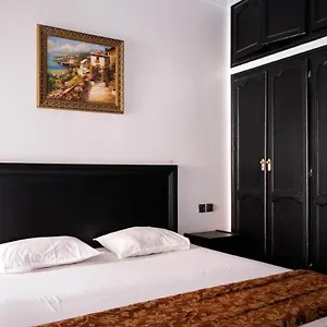 Larabi Gueliz Aparthotel